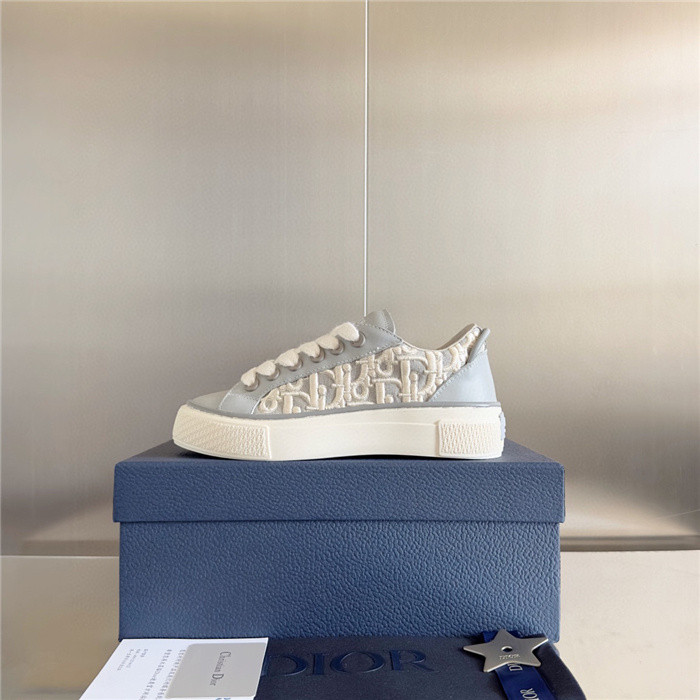 D1OR B33 Sneakers