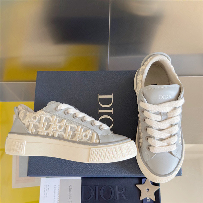 D1OR B33 Sneakers