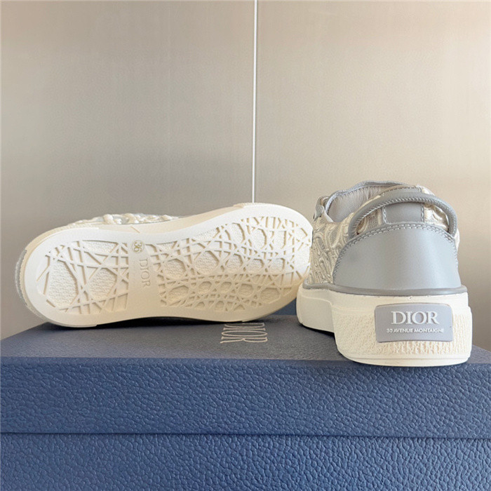 D1OR B33 Sneakers