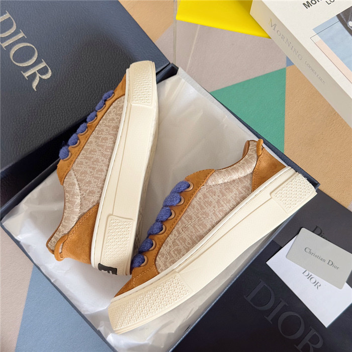D1OR B33 Sneakers