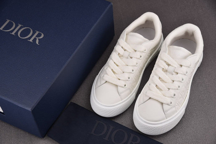 D1OR B33 Sneakers