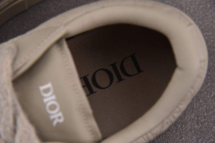 D1OR B33 Sneakers