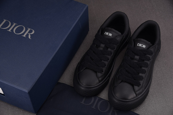 D1OR B33 Sneakers