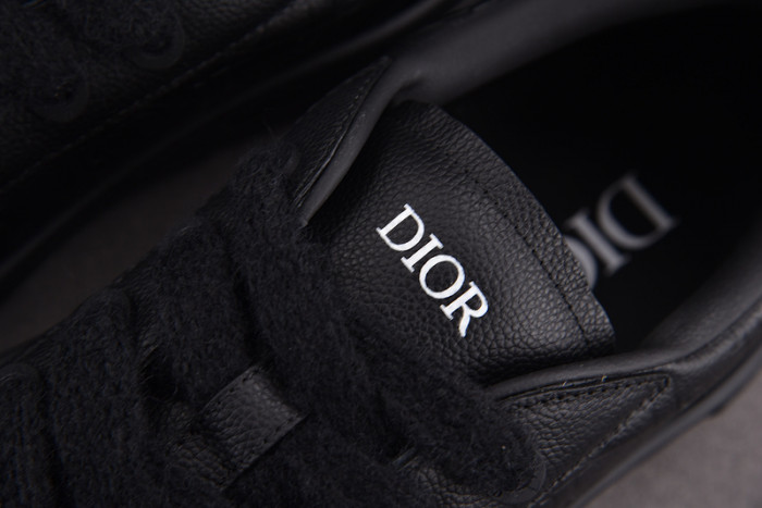 D1OR B33 Sneakers