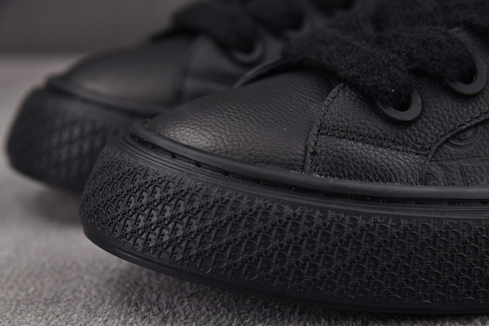 D1OR B33 Sneakers
