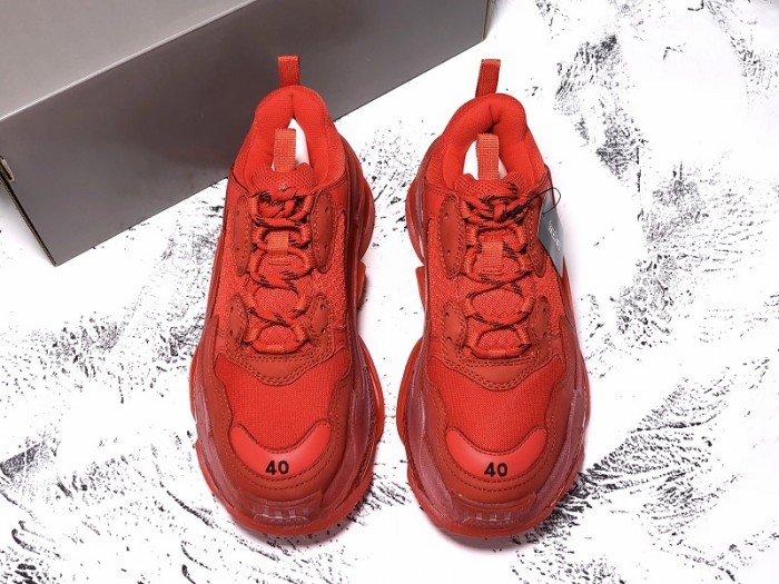 Balen TRIPLE TRAINER ‘RED ‘ 544351 W09O1 6500