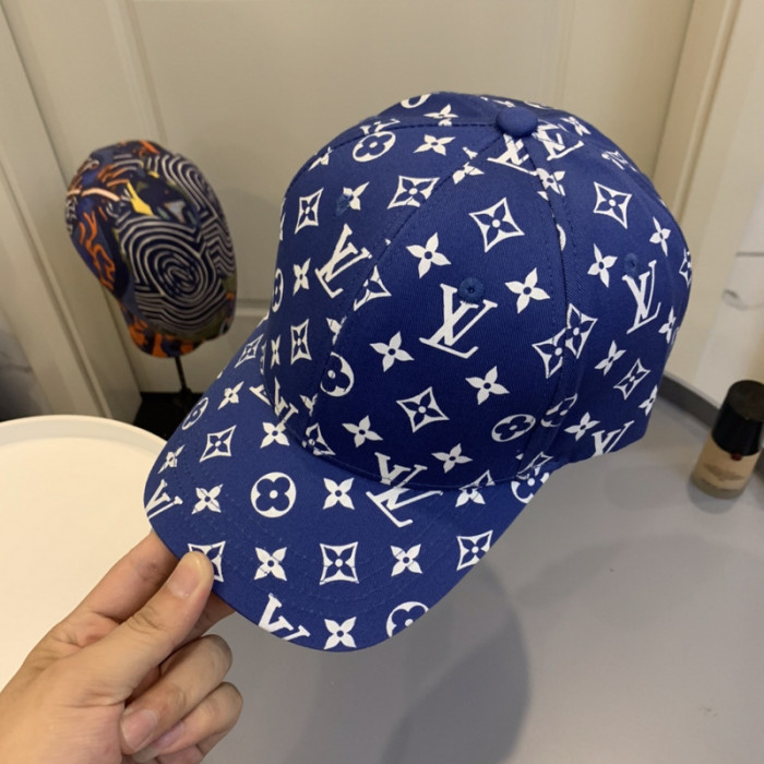 L1VV Hat