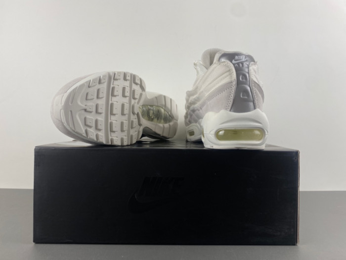 Nike Air Max 95 Comme des Garcons White CU8406-100