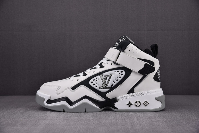 L1VV TRAINER