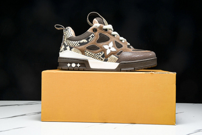 L1VV TRAINER