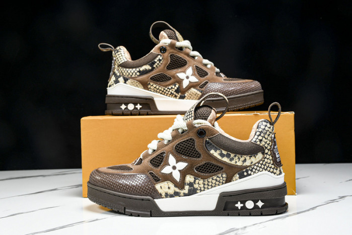 L1VV TRAINER