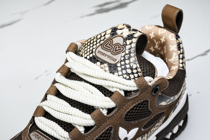 L1VV TRAINER