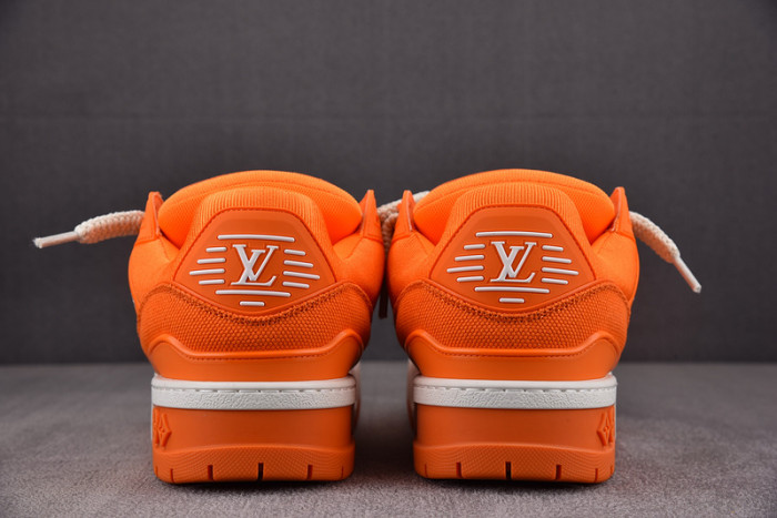 L1VV TRAINER