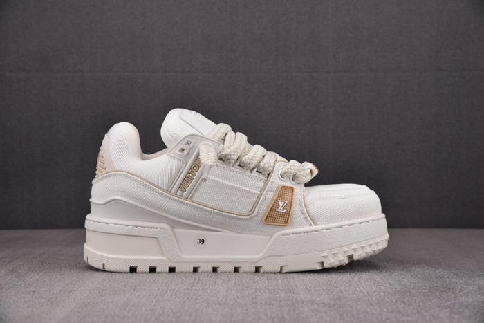 L1VV TRAINER