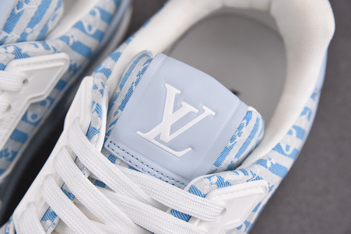 L1VV TRAINER