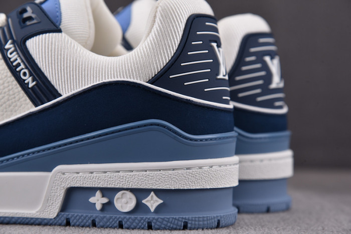 L1VV TRAINER