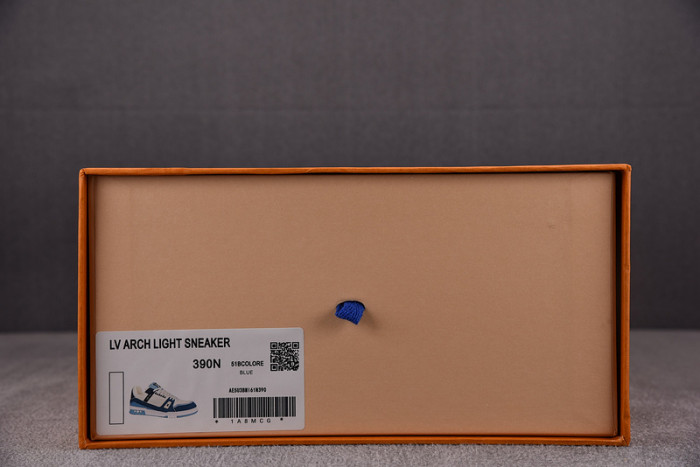 L1VV TRAINER