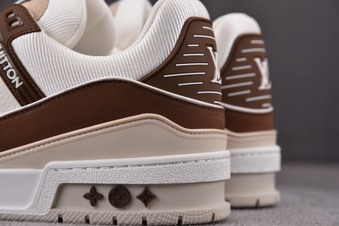 L1VV TRAINER