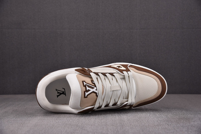 L1VV TRAINER