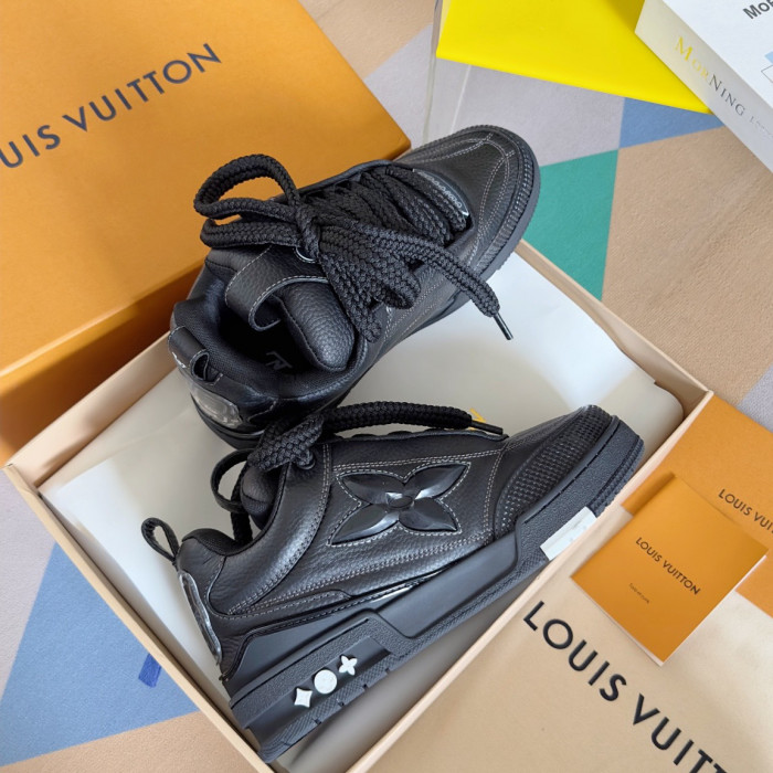 L1VV TRAINER
