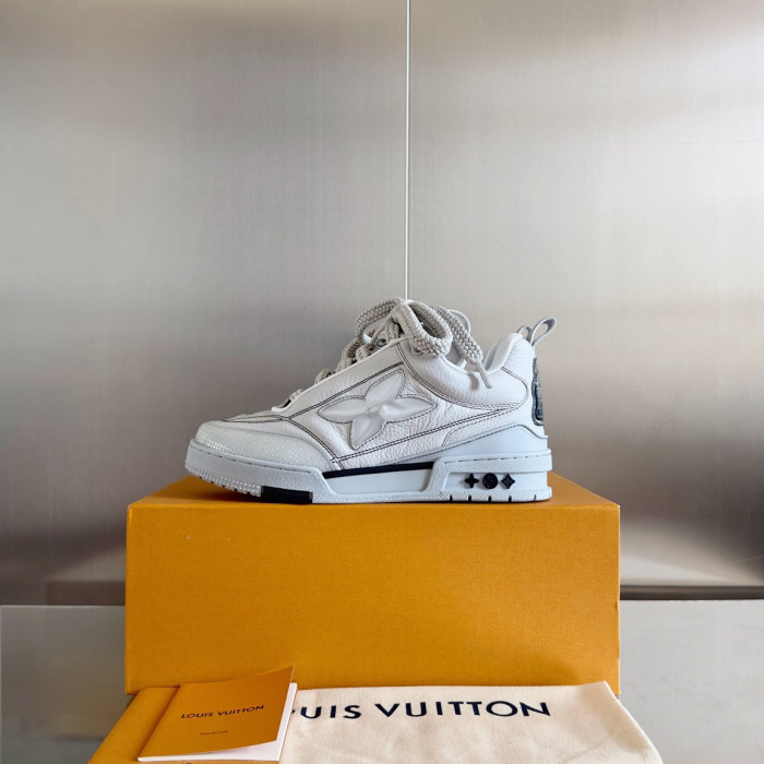 L1VV TRAINER