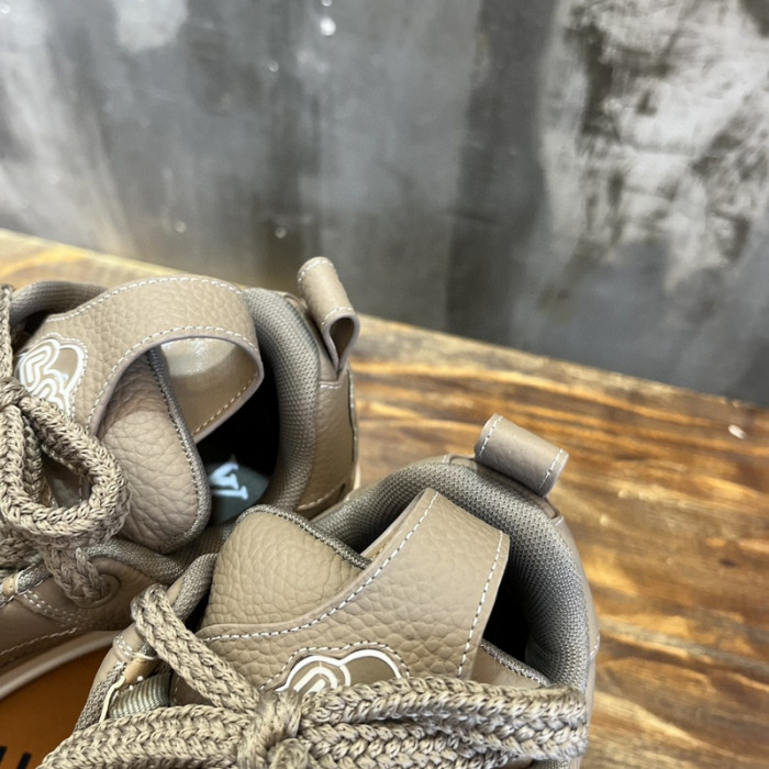 L1VV TRAINER