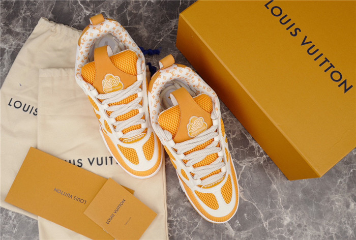 L1VV TRAINER