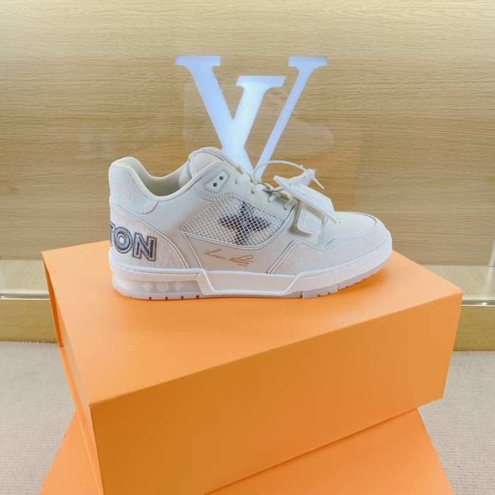 L1VV TRAINER