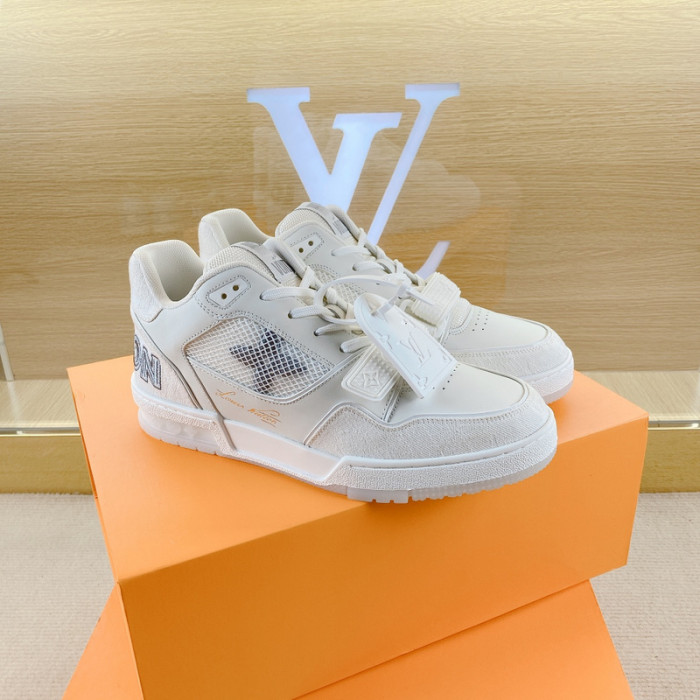 L1VV TRAINER