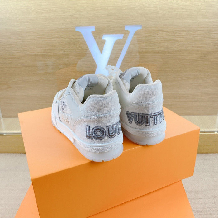 L1VV TRAINER