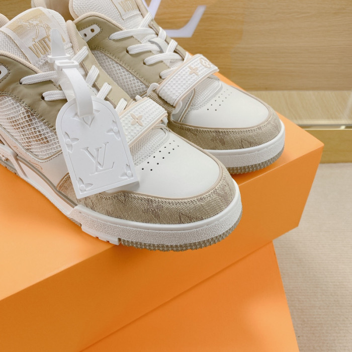 L1VV TRAINER