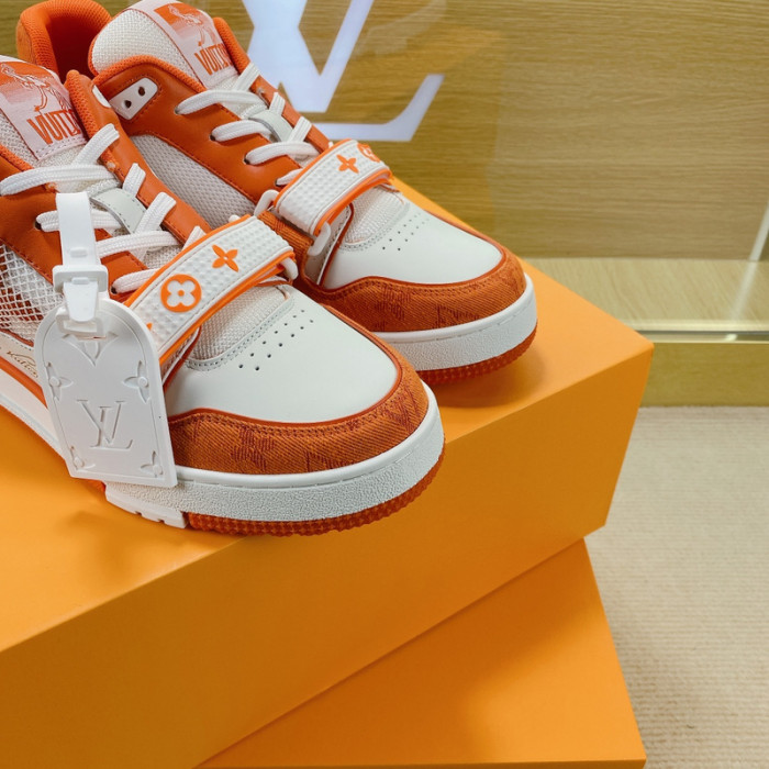 L1VV TRAINER