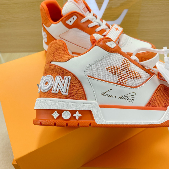 L1VV TRAINER