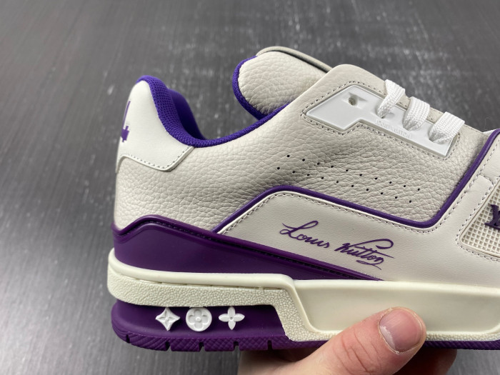 L1VV TRAINER