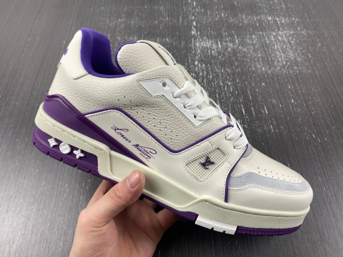 L1VV TRAINER