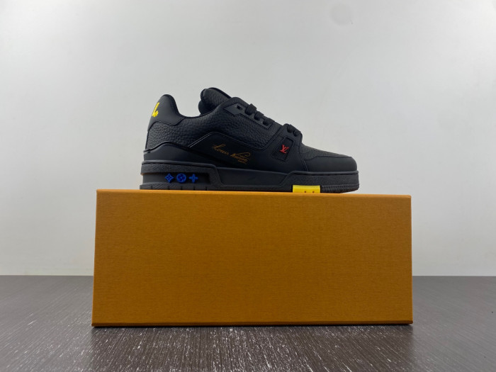 L1VV TRAINER
