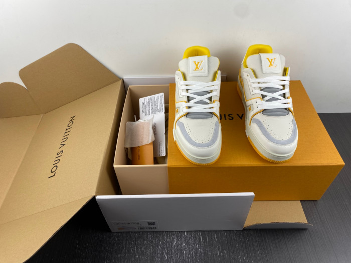 L1VV TRAINER