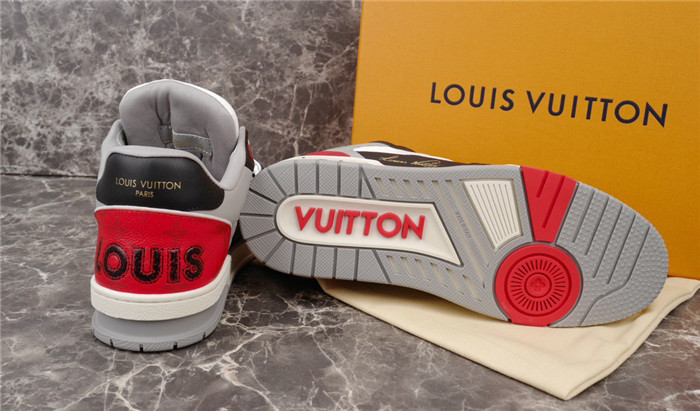 L1VV TRAINER