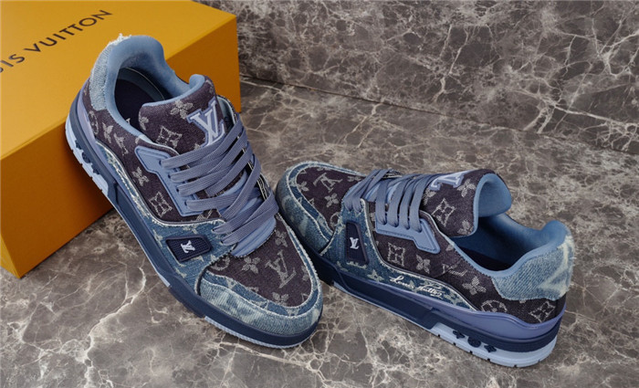L1VV TRAINER