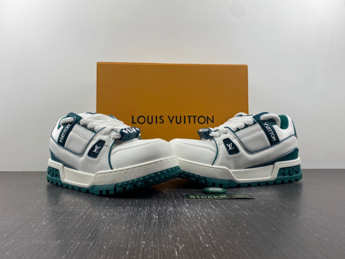 L1VV TRAINER