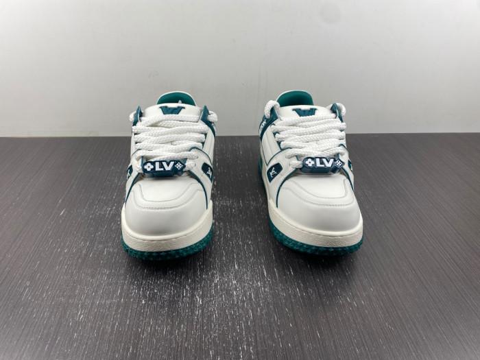 L1VV TRAINER