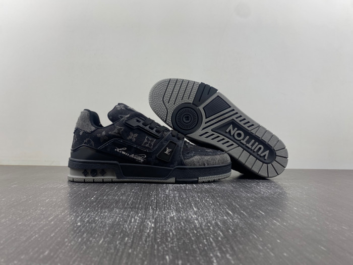 L1VV TRAINER
