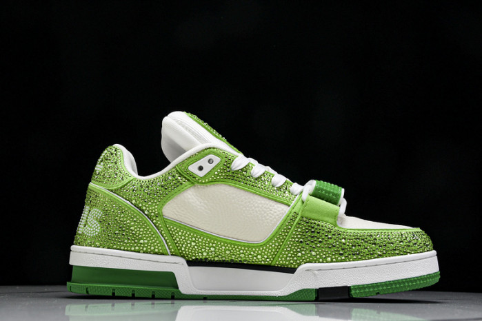 L1VV TRAINER