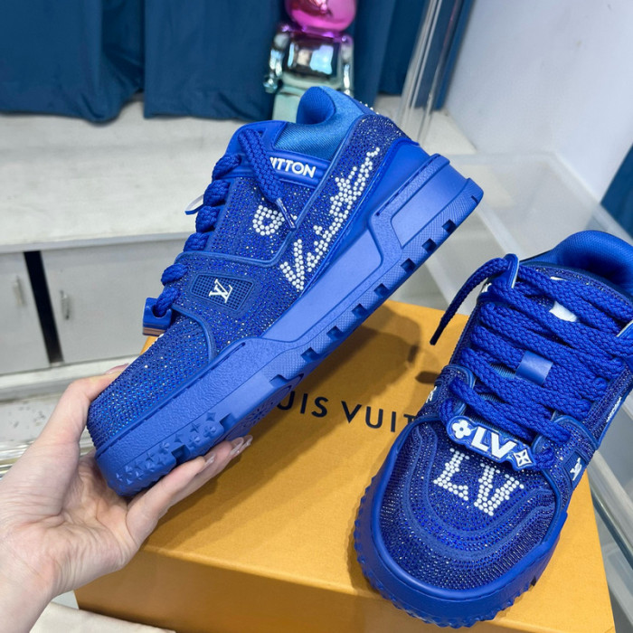 L1VV TRAINER