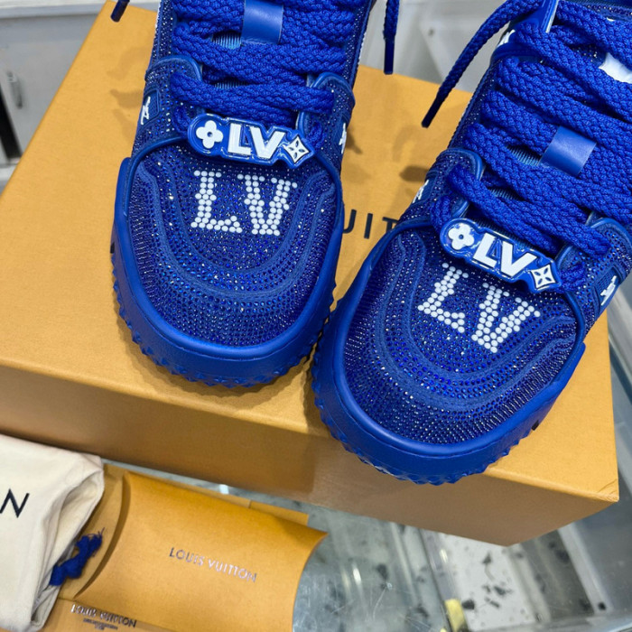 L1VV TRAINER