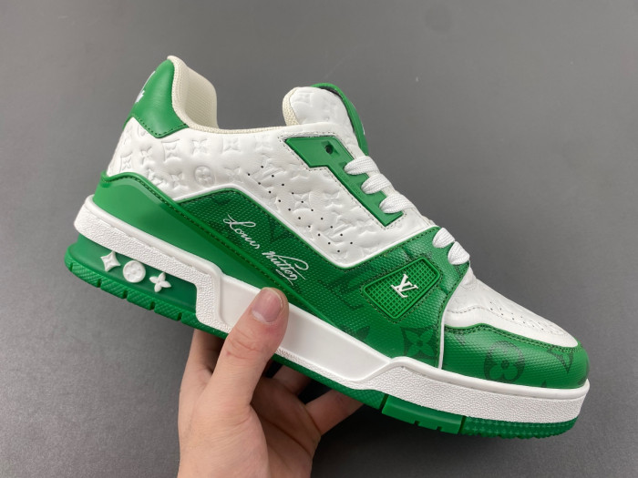 L1VV TRAINER