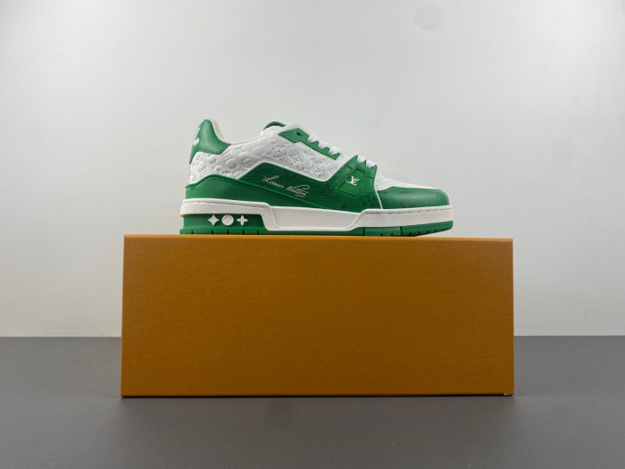 L1VV TRAINER