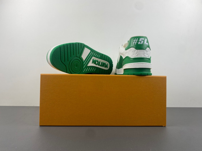 L1VV TRAINER