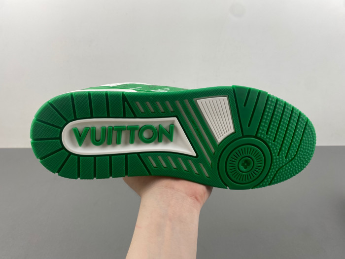 L1VV TRAINER