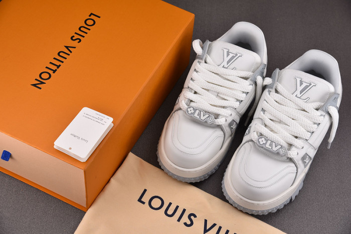 L1VV TRAINER